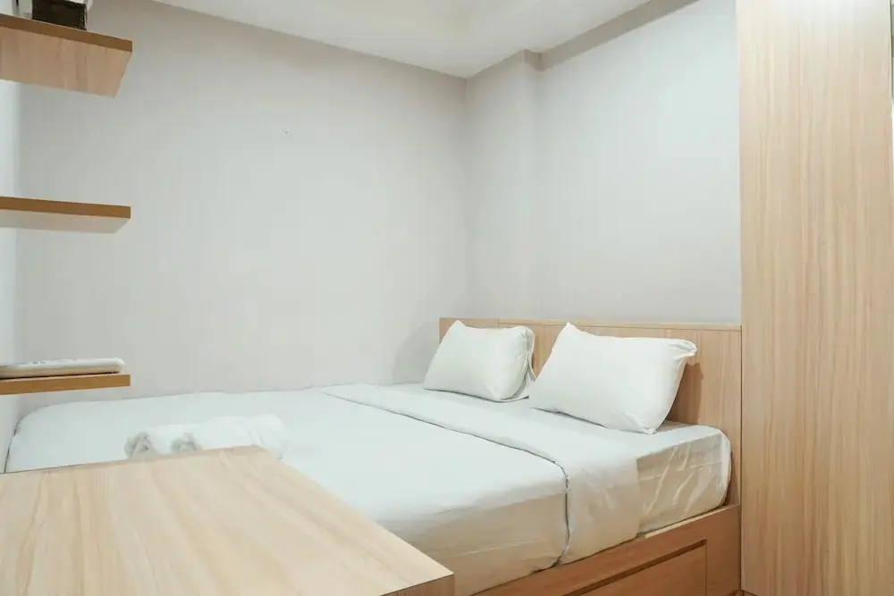 Джакарта: Contemporary Style & Family 2BR Apartment Belmont Residence Puri