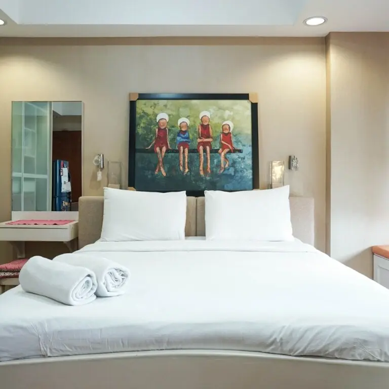 Джакарта: Cozy and Modern Studio Apartment at Belmont Residence Puri