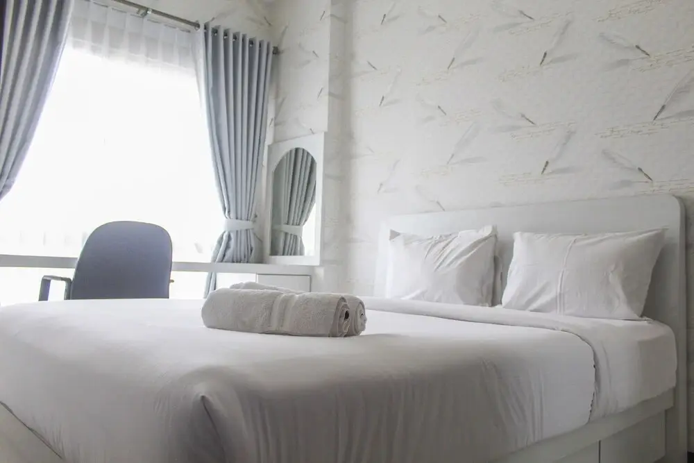 Legok: Minimalist & Modern 1BR Apartment at Scientia Residence