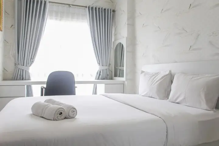 Legok: Minimalist & Modern 1BR Apartment at Scientia Residence