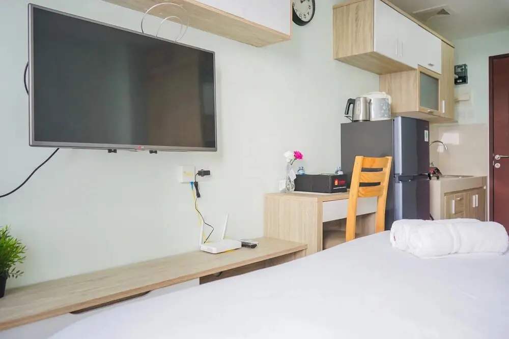 Тангеранг: Fully Furnished Best Living Studio Springwood Apartment