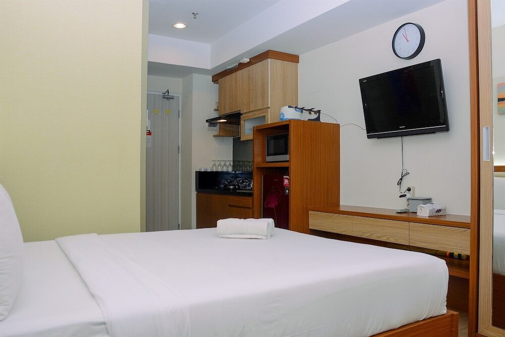 Бекаси: Best View and Comfy Studio Apartment @ Grand Kamala Lagoon