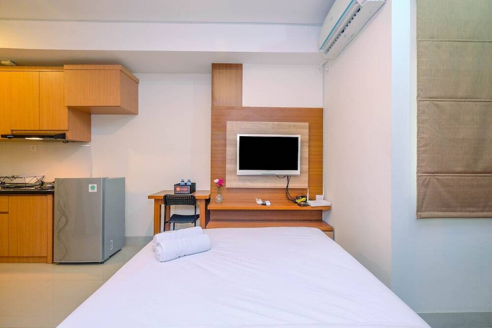 Бекаси: Best Unit with Minimalist Design Studio Grand Kamala Lagoon Apartment