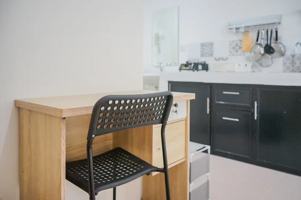 Южный Тангеранг: New Furnished Studio with City View @ Silktown Apartment