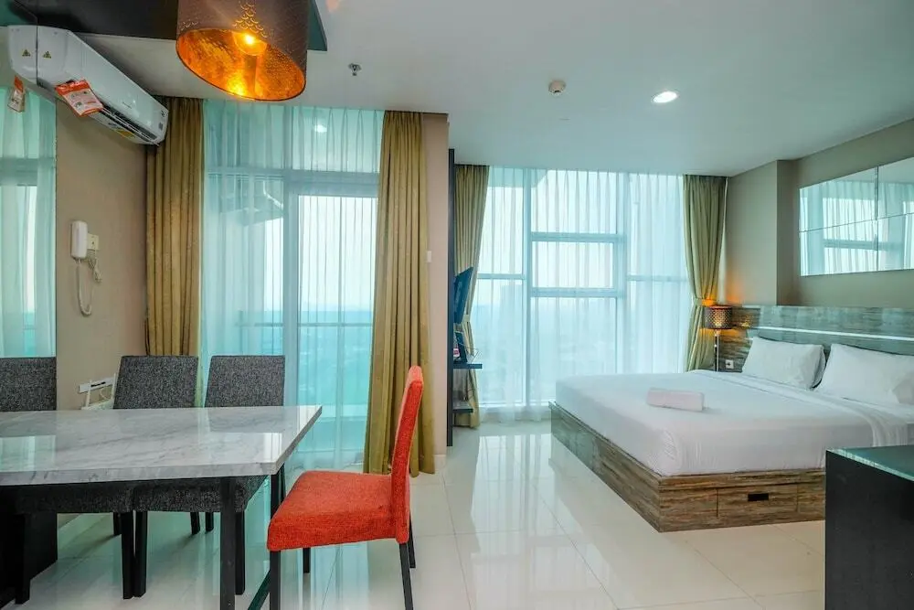 Южный Тангеранг: Cozy and Stylish Studio Apartment at Brooklyn Alam Sutera