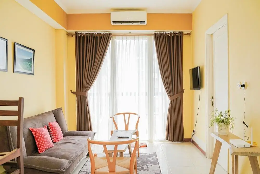 Тангеранг: Tidy 2BR Apartment at Silkwood Residences near BINUS