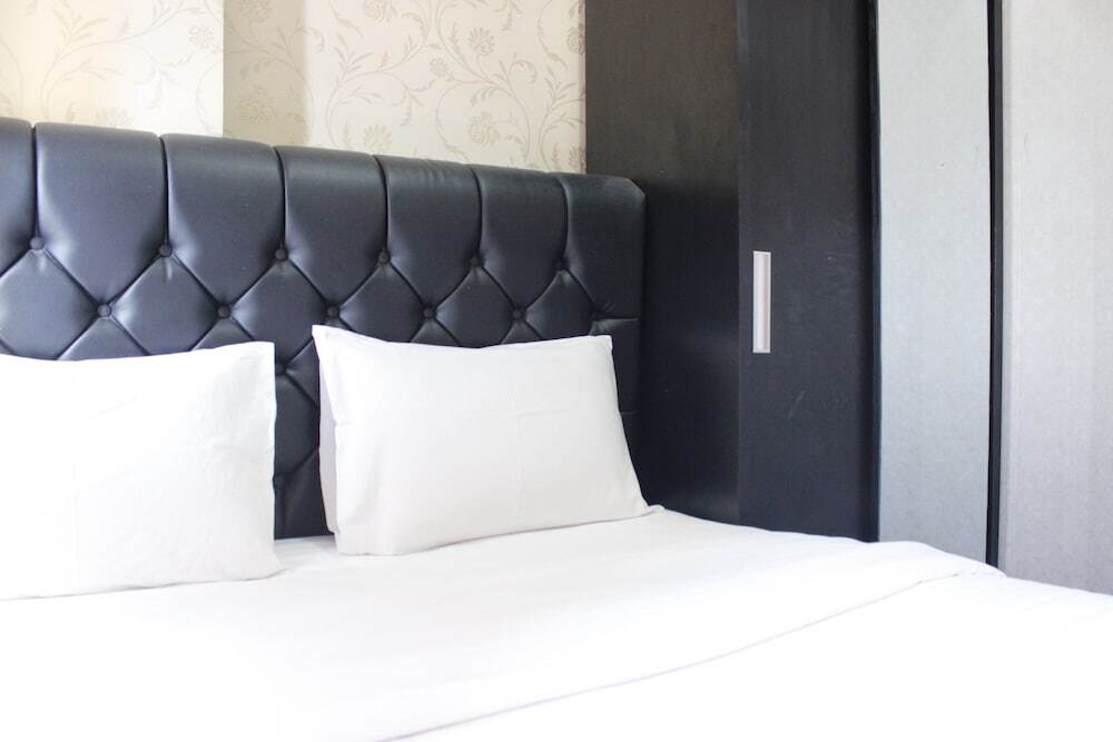 Бандунг: Chic 2BR The Suites @ Metro Apartment