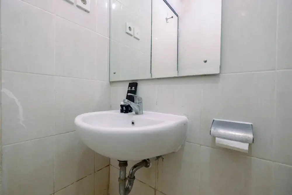 Джакарта: Elegant Nifarro Park 2BR Apartment with Best View