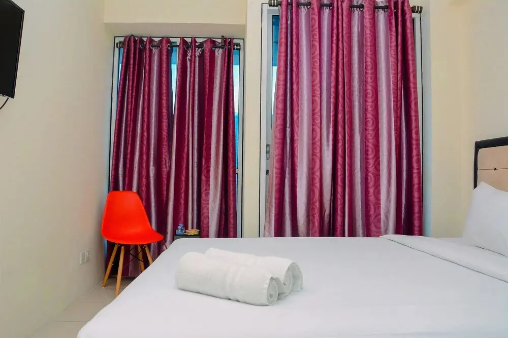 Джакарта: Minimalist and Fully Furnished Studio Tifolia Apartment