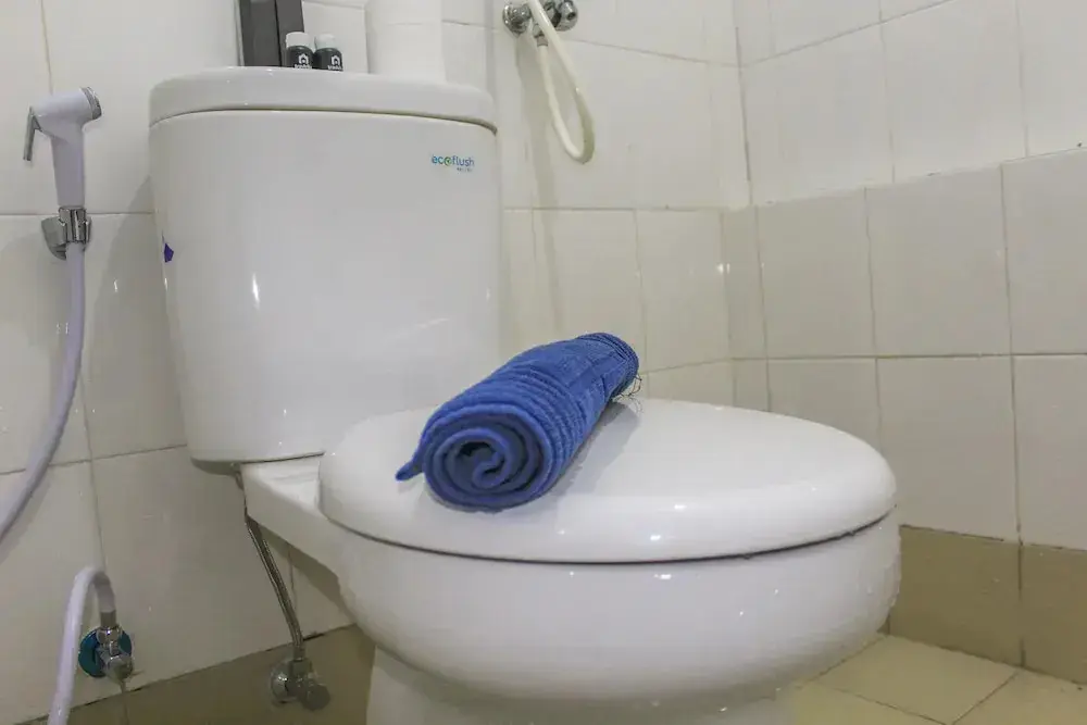 Джакарта: Comfy 2BR Apartment Bassura City near Shopping Mall