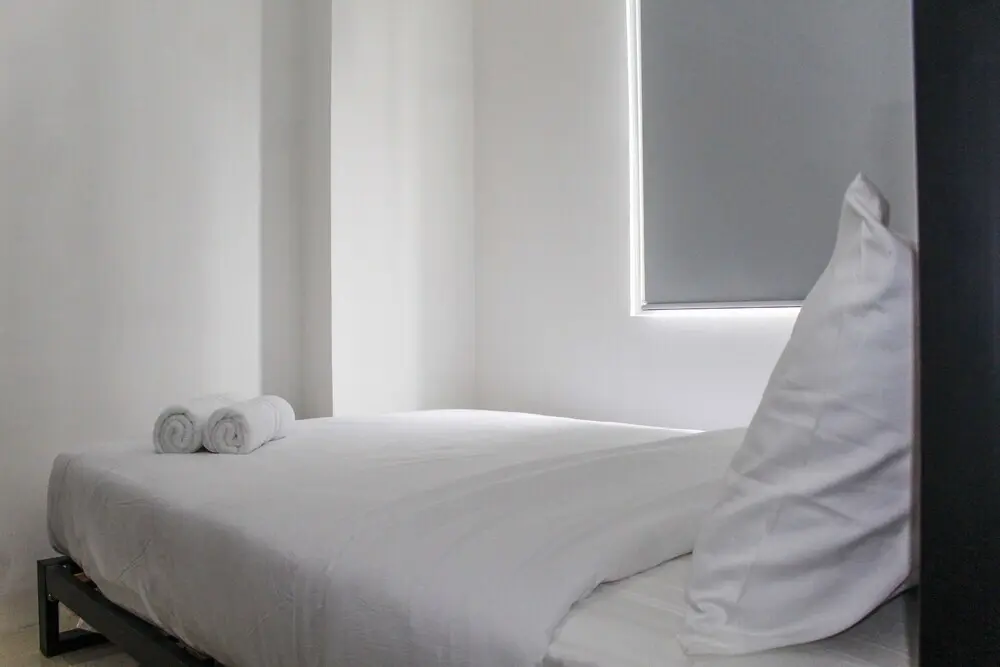 Джакарта: Comfy 2BR Apartment Bassura City near Shopping Mall