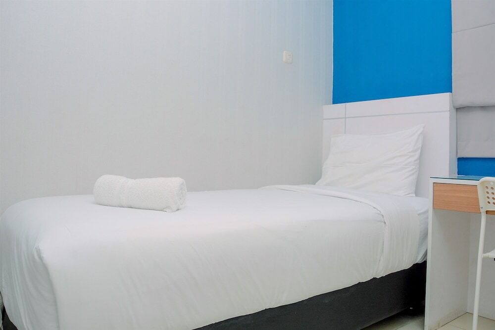 Джакарта: Elegant and Comfy 2BR above Mall at Bassura City Apartment