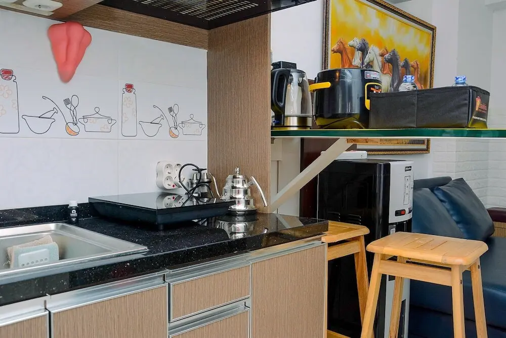 Джакарта: Homey 2BR Apartment at Bassura City Cipinang