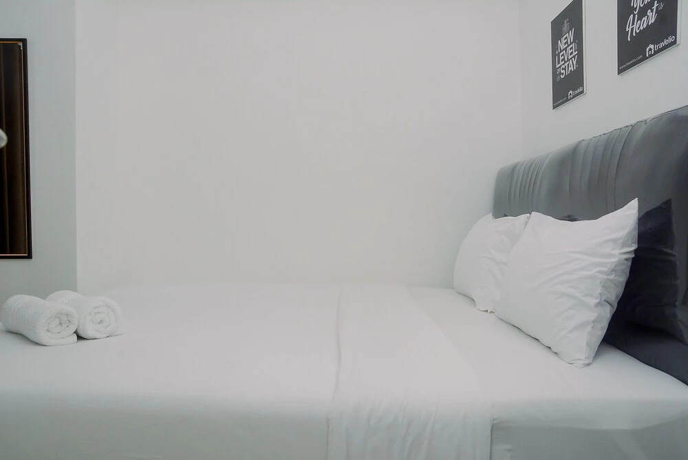 Джакарта: 1BR Fully Furnished Bassura City Apartment
