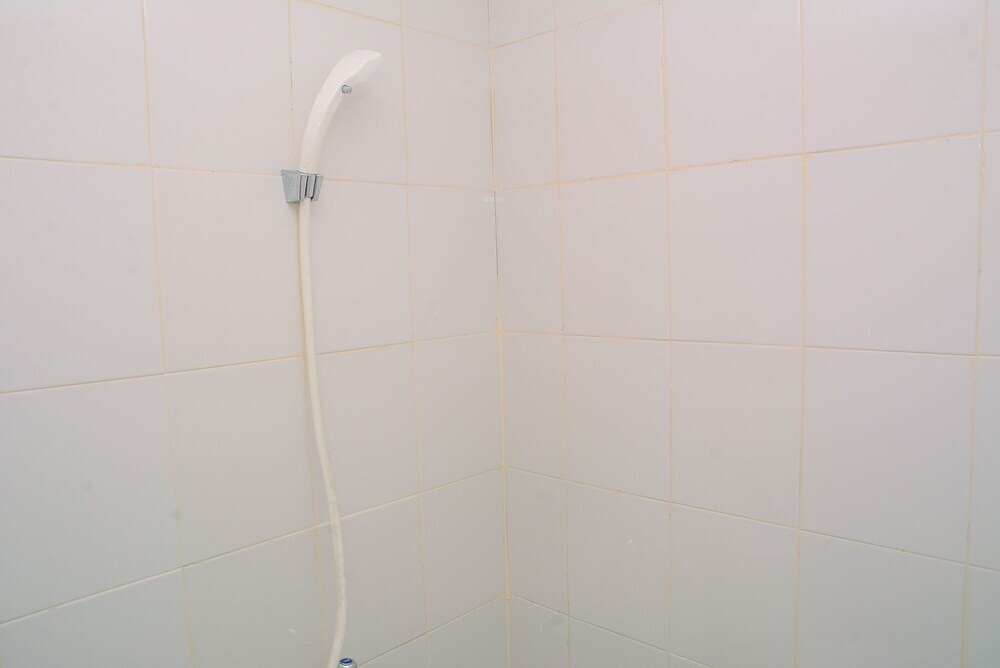 Джакарта: 1BR Fully Furnished Bassura City Apartment