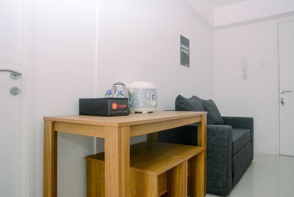 Джакарта: 1BR Fully Furnished Bassura City Apartment