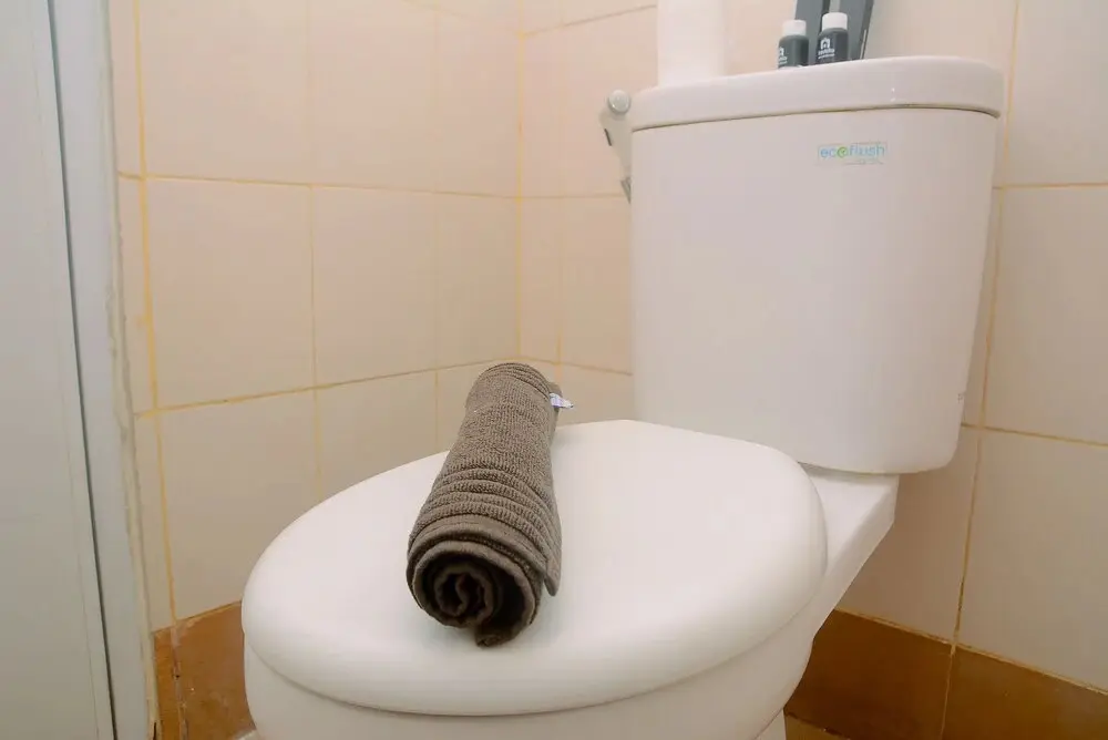 Джакарта: Cozy Living 2BR Apartment at Bassura City near Mall