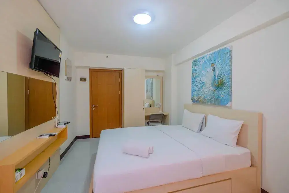 Депок: Cozy and Compact Cinere Resort Studio Apartment