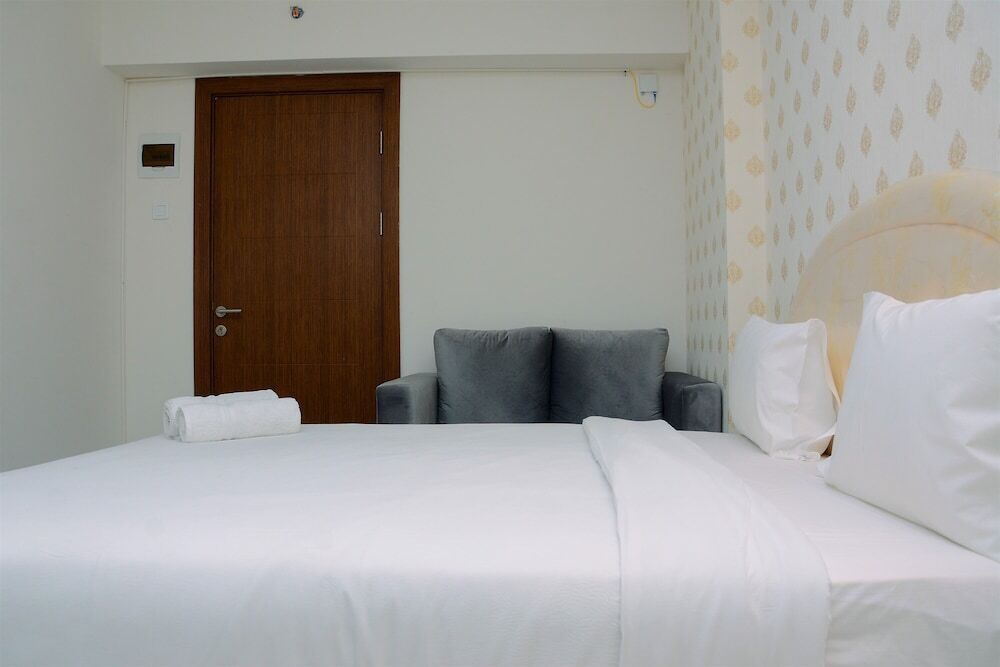Депок: Relaxing and Comfy Studio Cinere Resort Apartment
