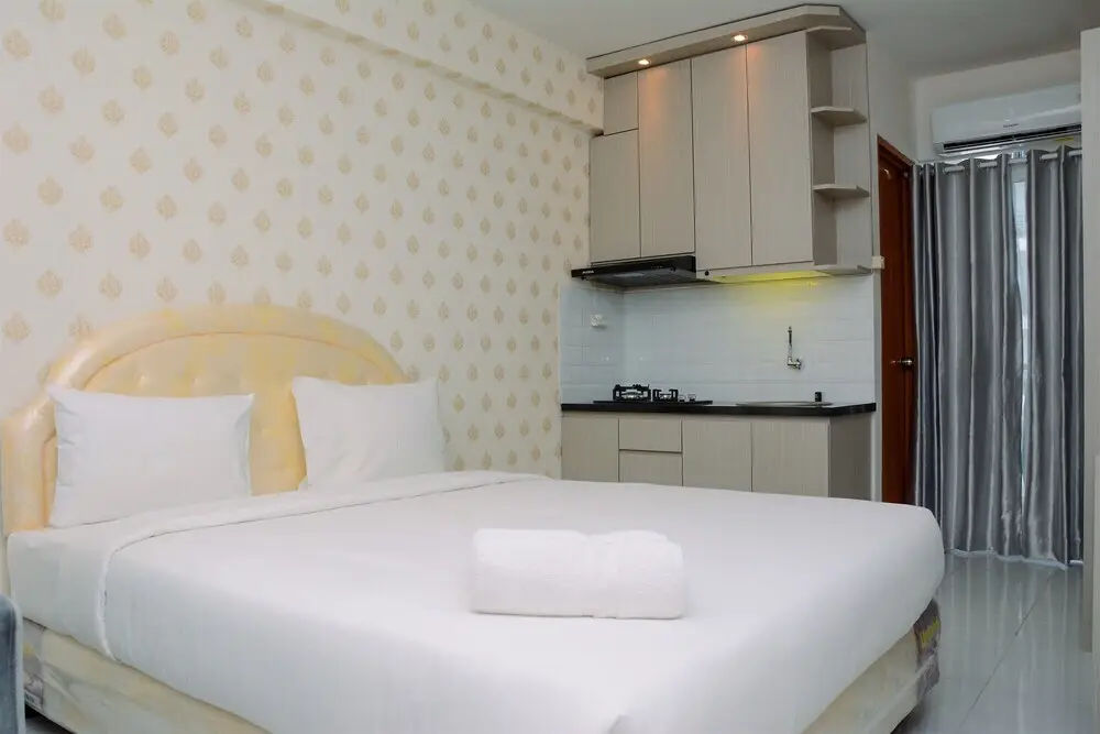 Депок: Relaxing and Comfy Studio Cinere Resort Apartment