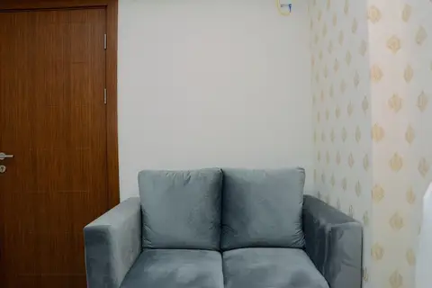 Relaxing and Comfy Studio Cinere Resort Apartment — фото 1