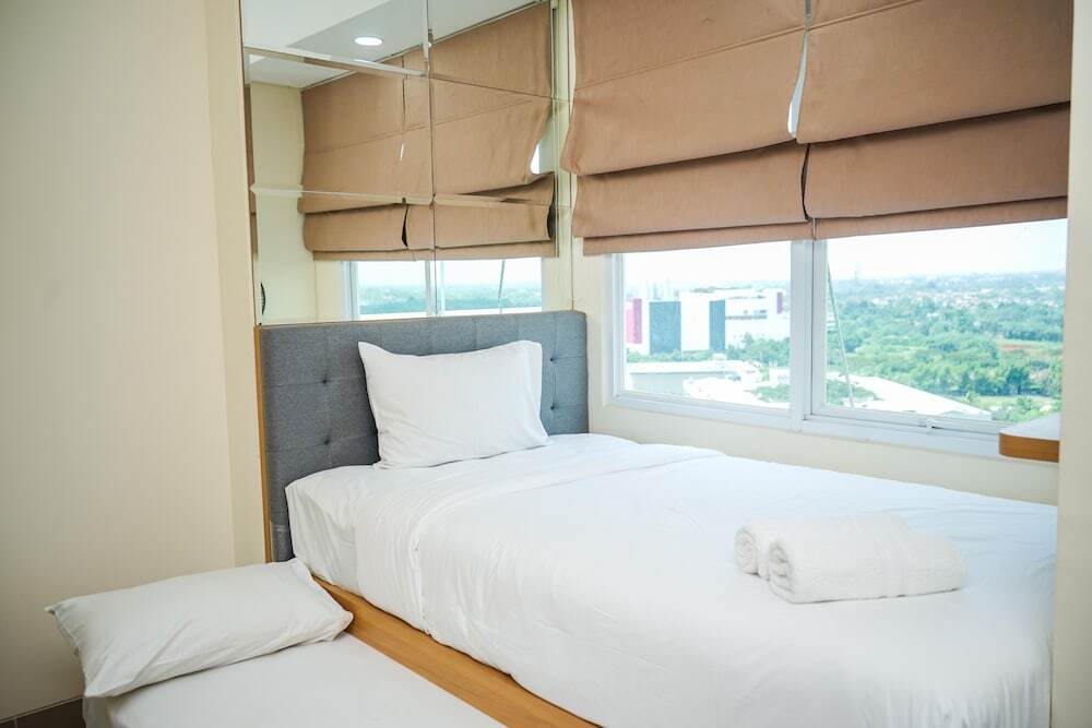 Legok: Cozy And Lovely Studio Apartment At B Residence