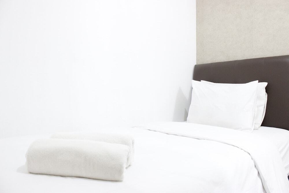 Бандунг: Relaxing 2BR at Gateway Apartment Ahmad Yani Cicadas