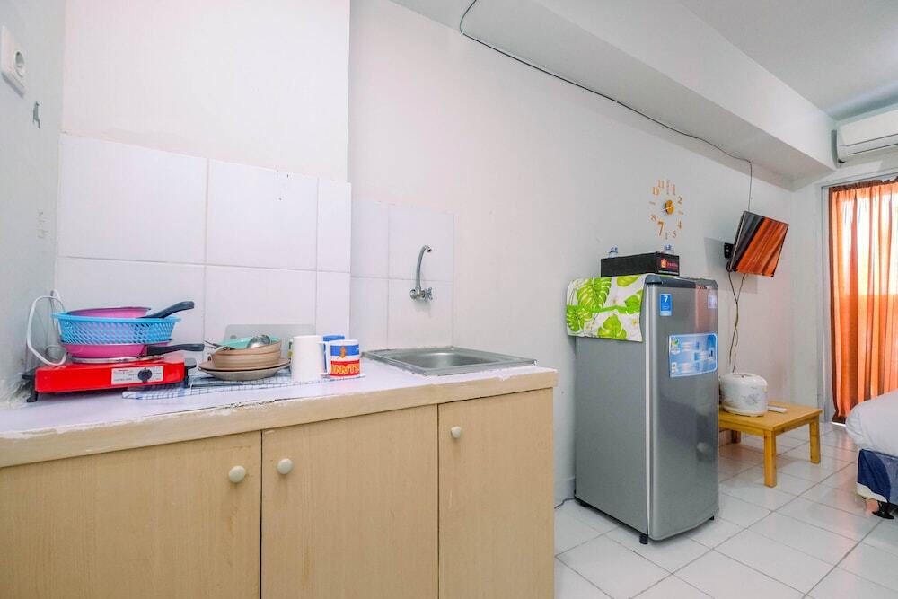 Богор: Comfortable and Homey Studio Apartment at Dramaga Tower near IPB