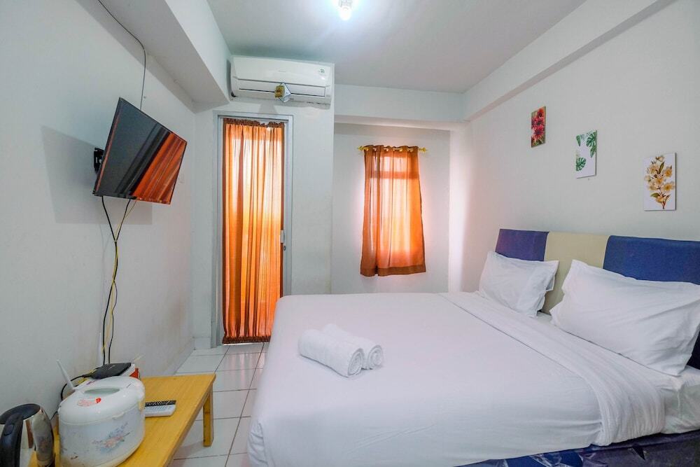 Богор: Comfortable and Homey Studio Apartment at Dramaga Tower near IPB
