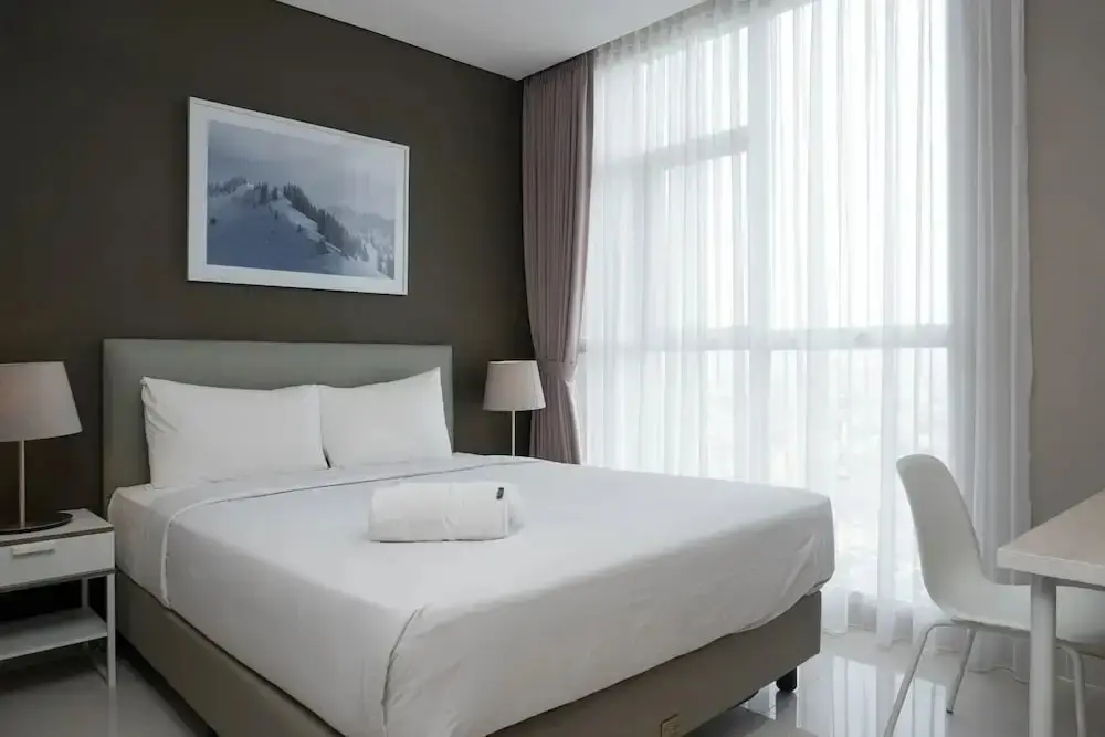 Джакарта: Opulent 2BR Residence at Ciputra International Apartment