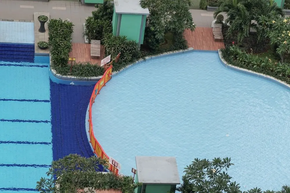 Джакарта: Relax and Stylish 2BR Apartment at Green Pramuka