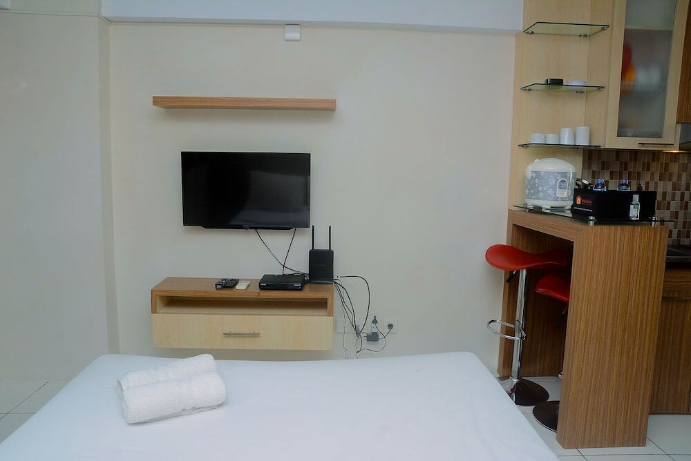 Джакарта: Cozy Studio @ Kebagusan City Apartment