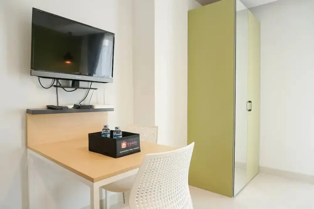 Джакарта: New Furnished with Strategic Place @ Studio West Vista Apartment