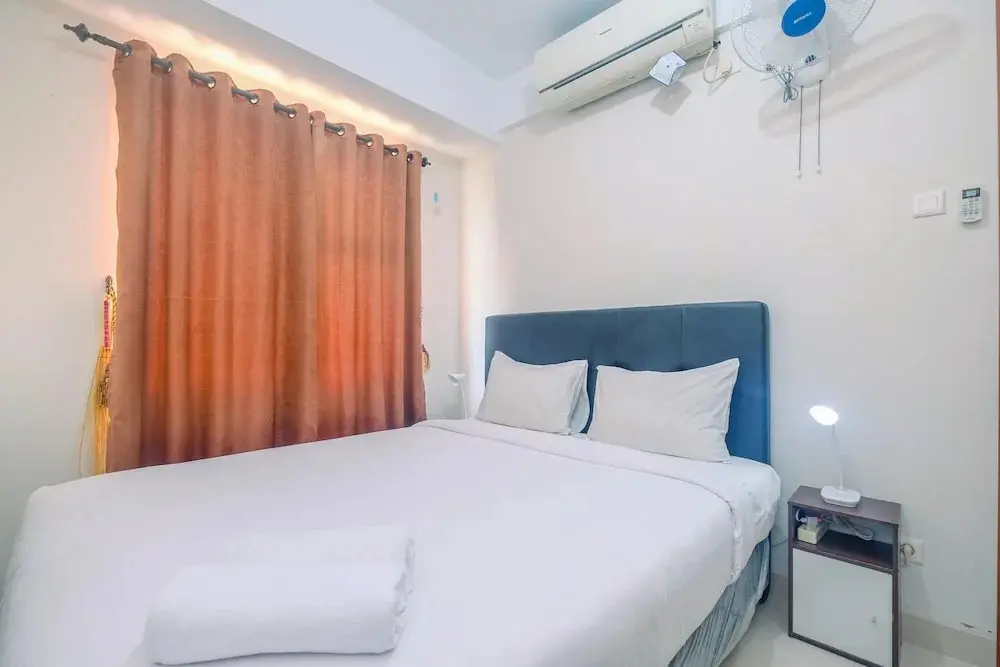 Джакарта: Minimalist 2BR Apartment at Green Park View