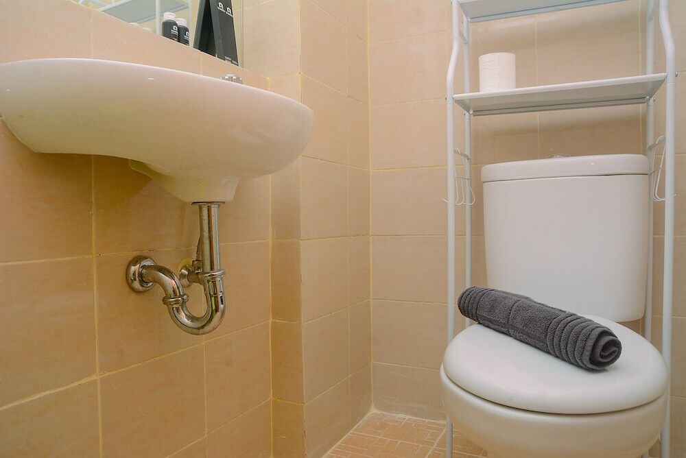 Джакарта: Minimalist with City View 2BR Apartment at Casablanca East Residences