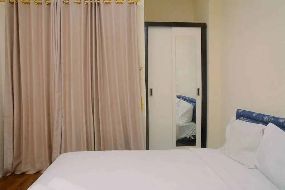 Джакарта: Cozy and Stylish Studio Green Pramuka Apartment near Mall