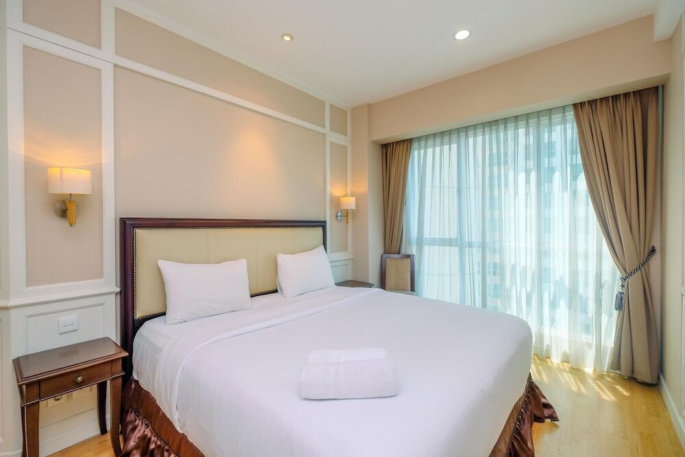 Джакарта: Exclusive and Modern 3BR Gandaria Heights Apartment