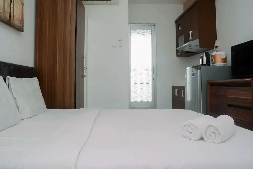 Джакарта: Good and Comfy Studio Room at Green Bay Pluit Apartment
