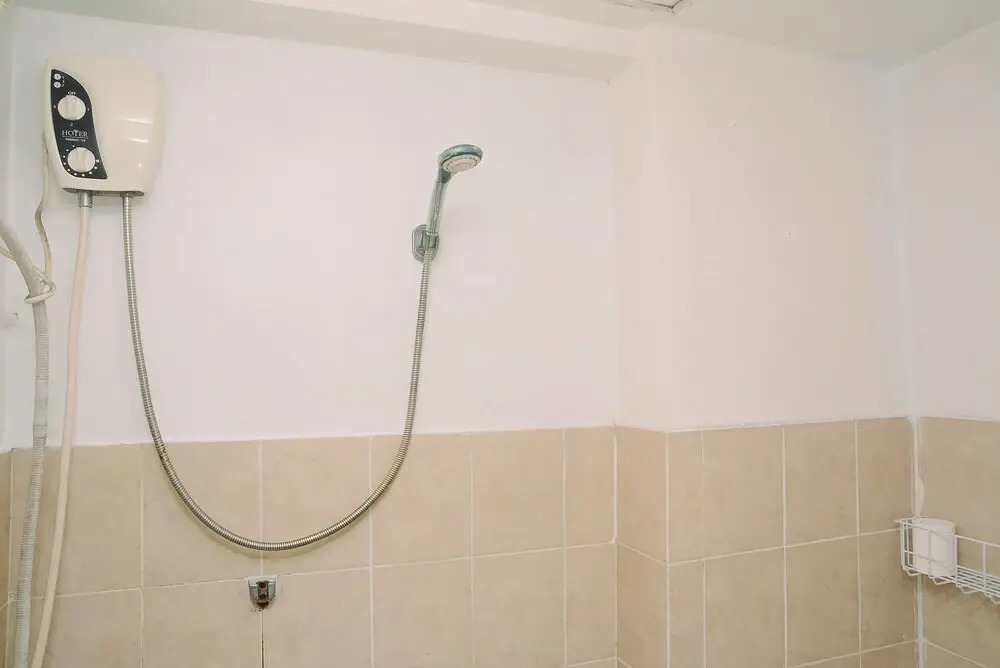 Джакарта: Good and Comfy Studio Room at Green Bay Pluit Apartment
