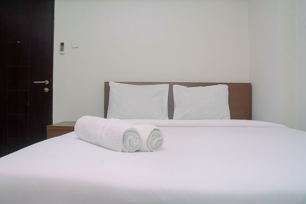 Джакарта: Relax and Comfy @ Studio Room Kebagusan City Apartment