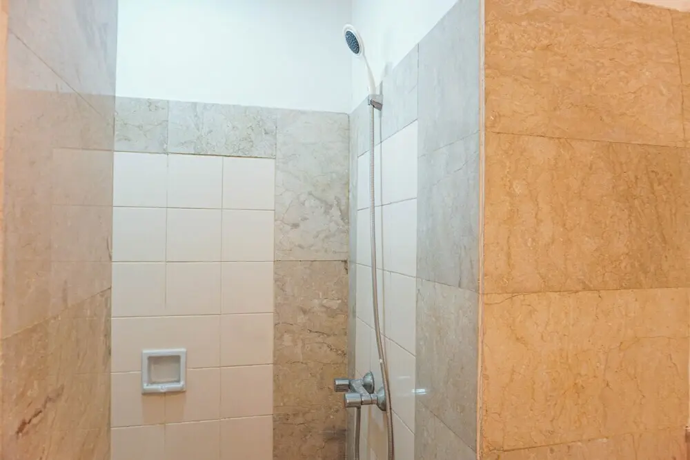 Джакарта: Spacious and Elegant 2BR @ Kedoya Elok Apartment