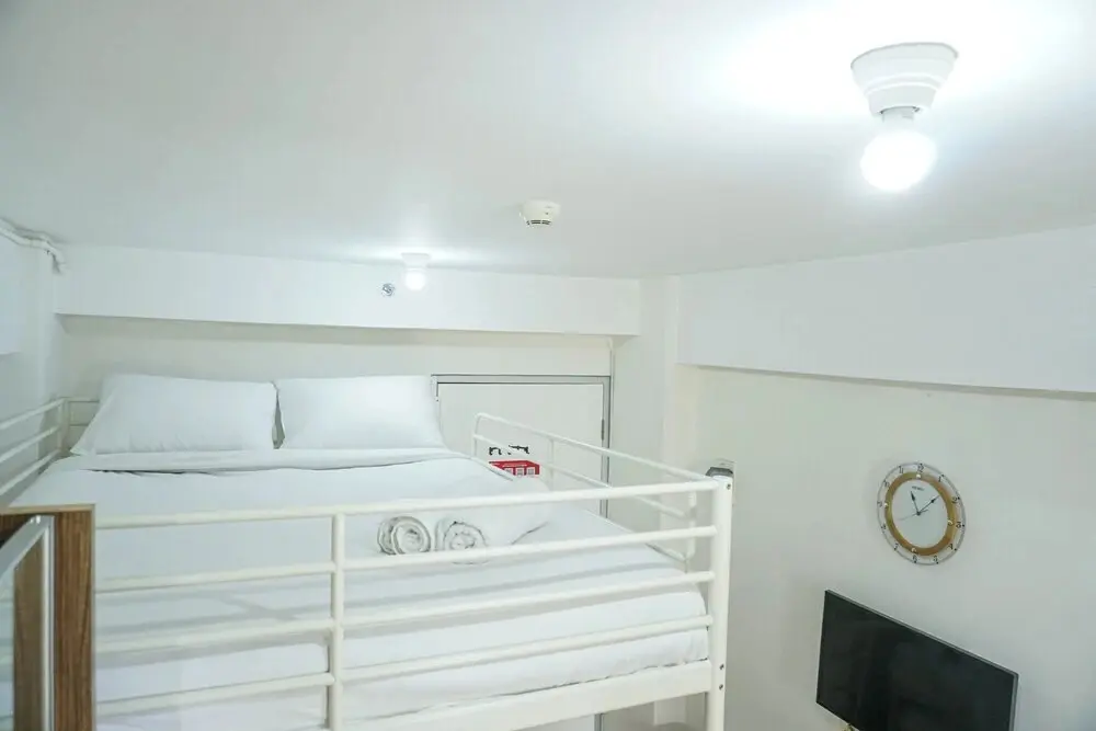 Джакарта: Compact and Scenic Studio Room Green Bay Pluit Apartment