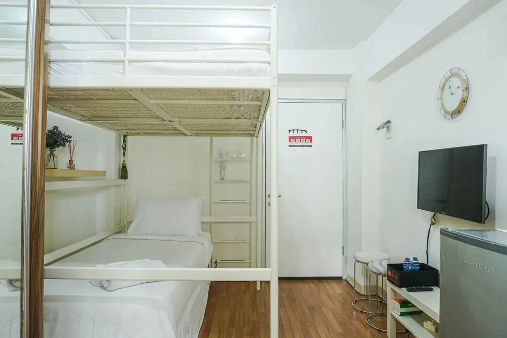 Джакарта: Compact and Scenic Studio Room Green Bay Pluit Apartment