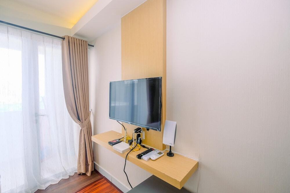 Relaxing and Stylish Studio at Amethyst Tower Apartment — фото 1