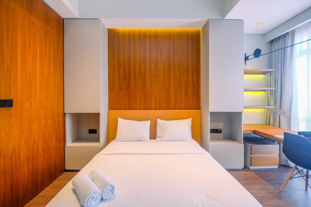 Джакарта: Exclusive and Modern Studio at Menteng Park Apartment