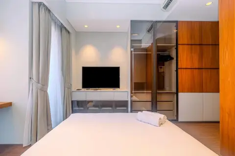 Exclusive and Modern Studio at Menteng Park Apartment — фото 1