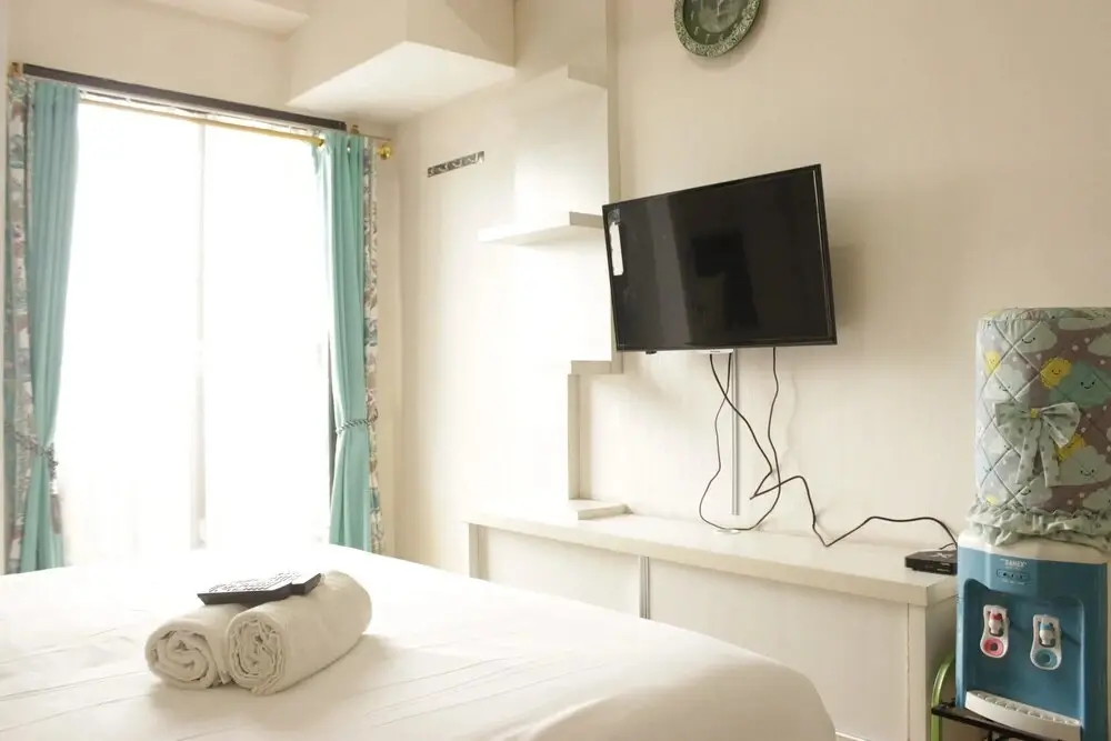 Бандунг: Homey Studio Room at Tamansari Panoramic Apartment