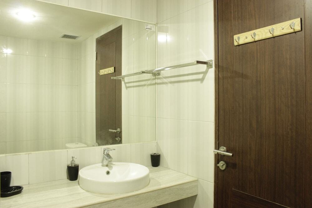 Бандунг: Simply Modern Studio at Galeri Ciumbuleuit 2 Apartment