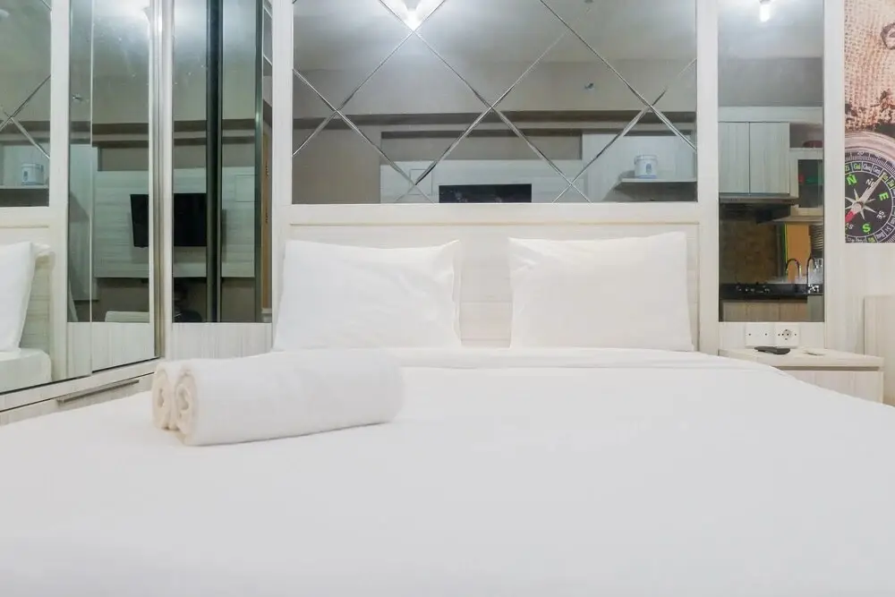 Сурабая: Best Value Studio Room Apartment at Educity