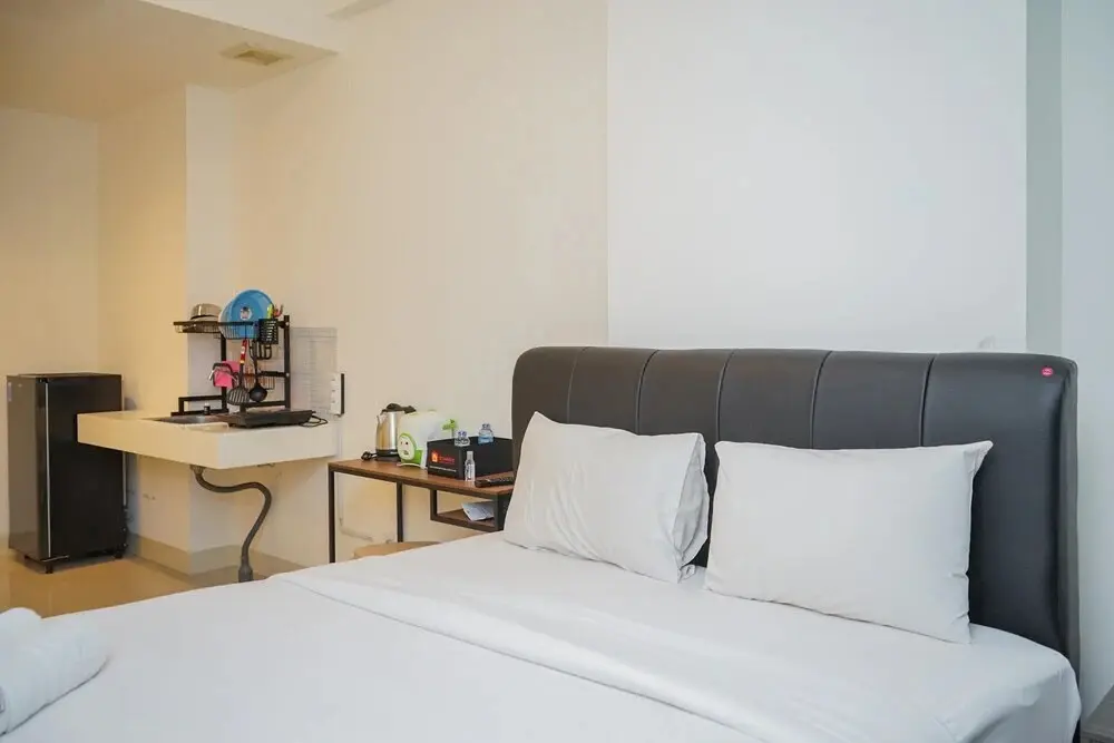 Южный Тангеранг: Cozy and Comfy Studio Tree Park Apartment